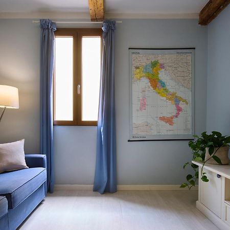 Panicale Blue Historic 1Br Stay Near Medici Chapels & Mercato Centrale Florenţa Exterior foto